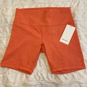 Lululemon Wunder Under Train HR Short 8" Size 14 Orange NWT.